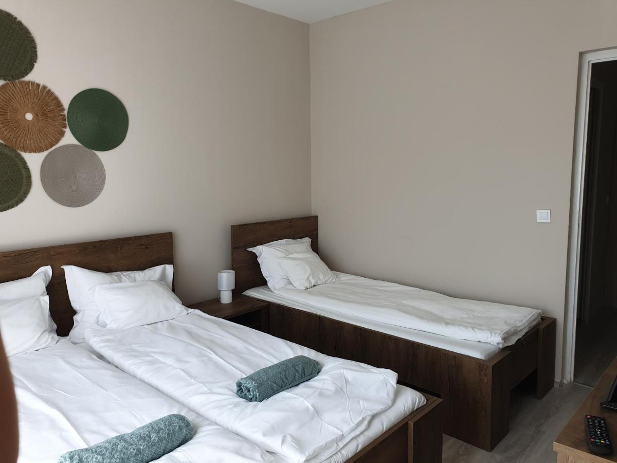 Chill House Apartman Eger Exterior foto